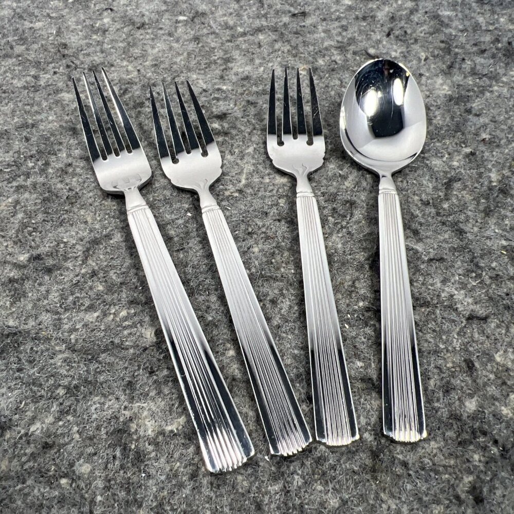 Pfaltzgraff Brighton 1 Dinner & 2 Salad Forks, 1 Soup Spoon Stainless Flatware